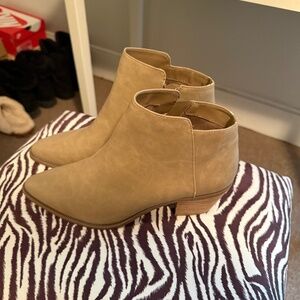 Brand new American Eagle ankle boots size 10